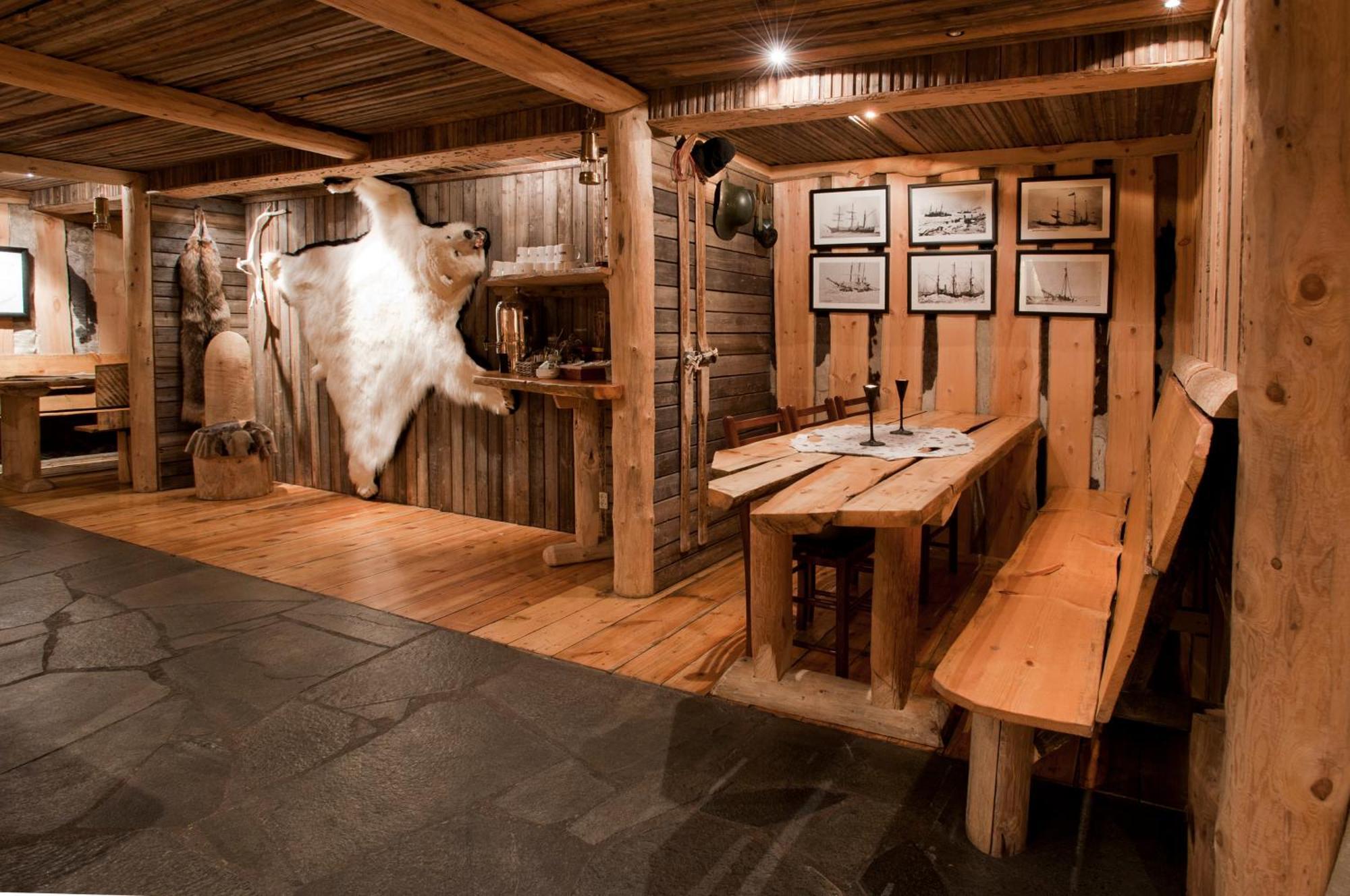 Basecamp Hotel Longyearbyen Exterior photo